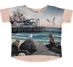 Raeesa T-shirts & Tops